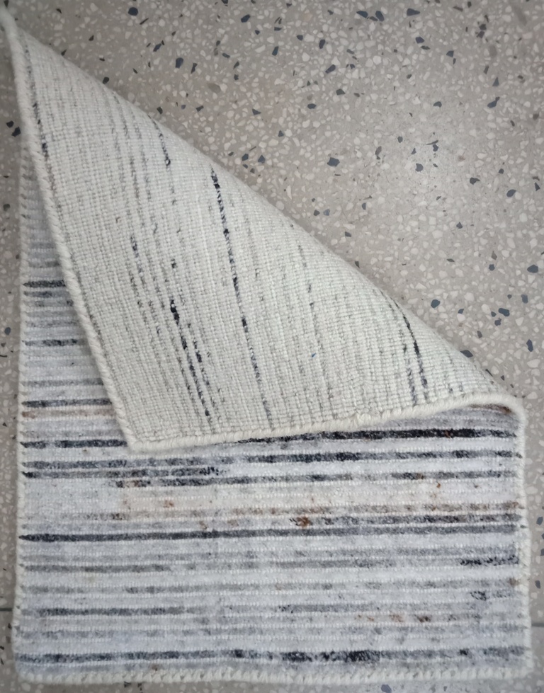 NATURAL CUT DURI ICE GREY – HAND LOOM KNOTTED – AMI