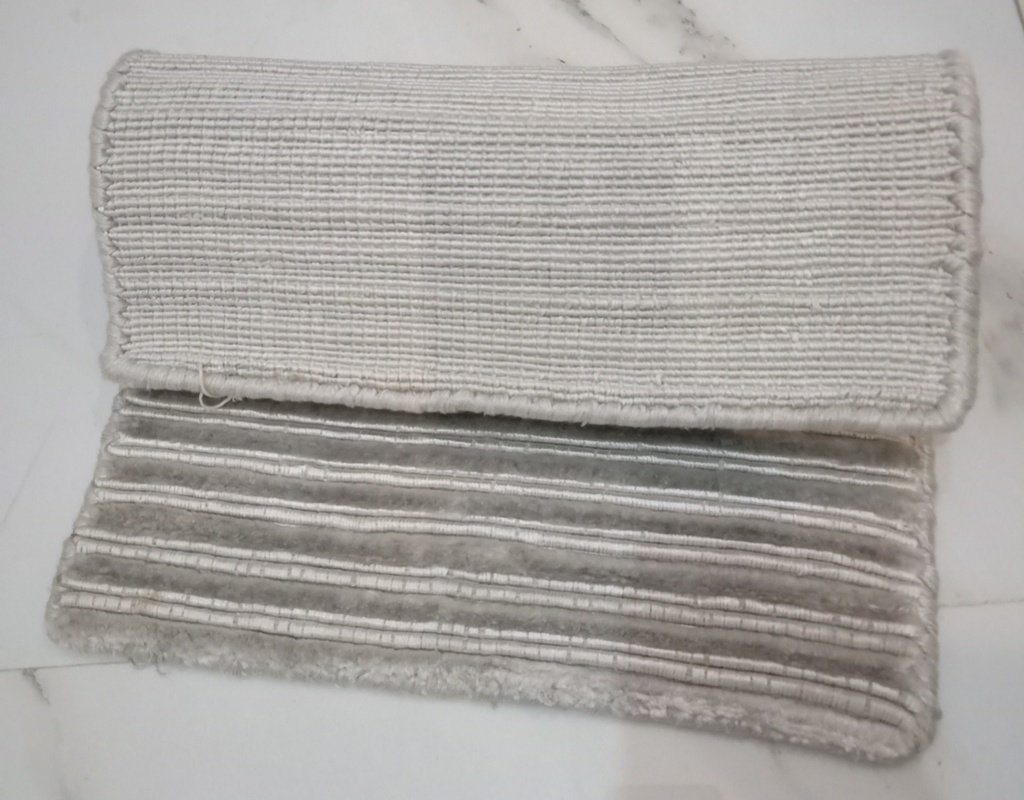 RIBBED – LOOM KNOTTED