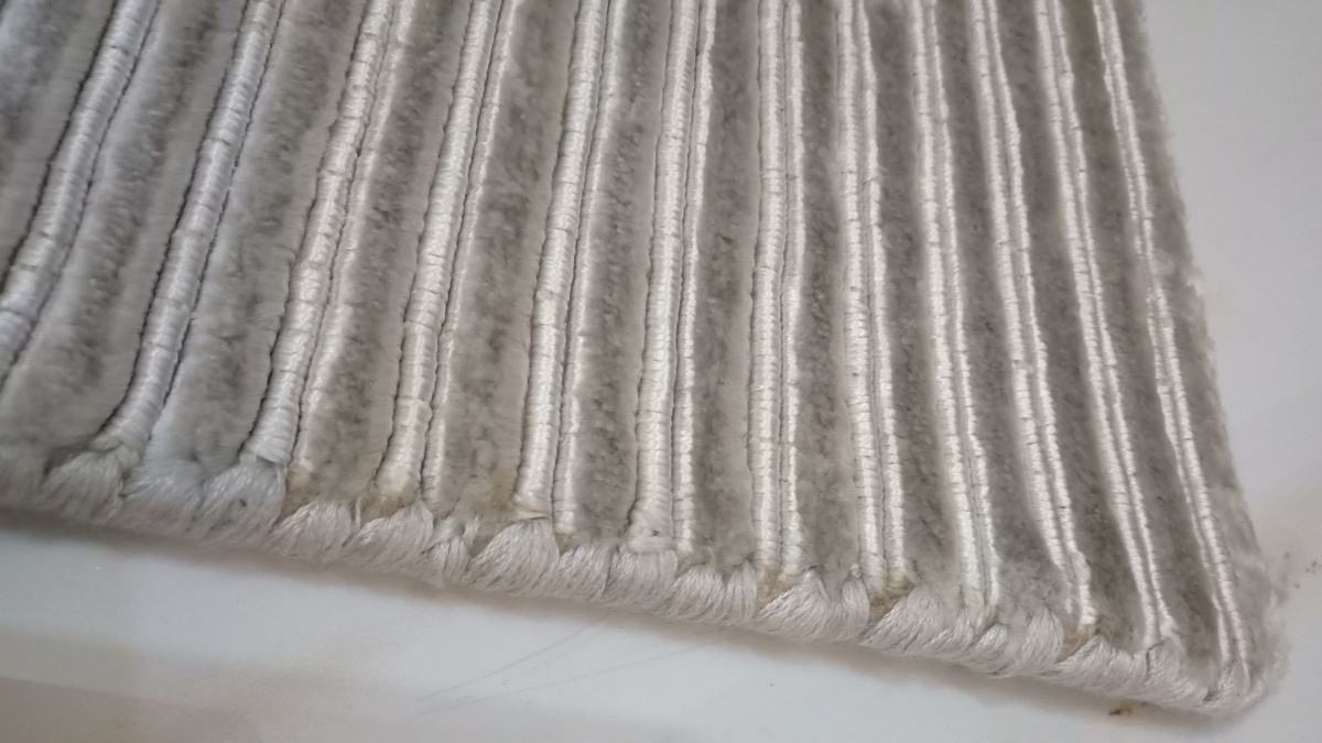 RIBBED – LOOM KNOTTED