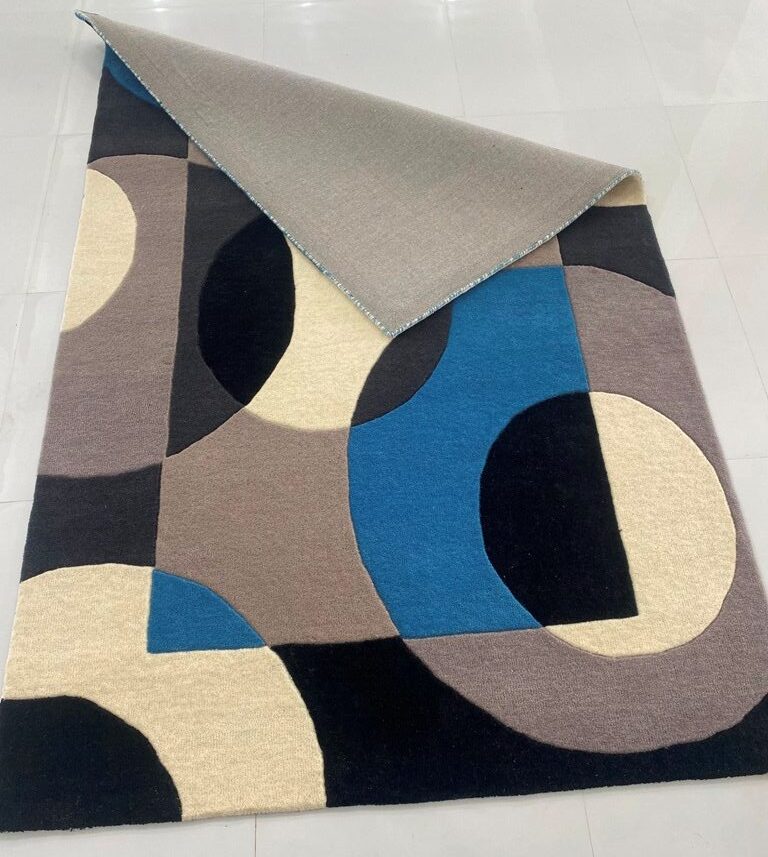 TRIANGLE BLUE – QAD